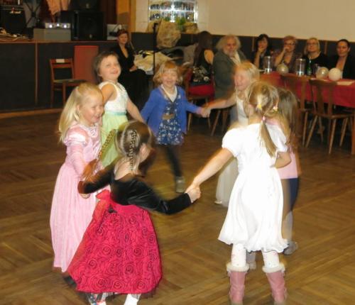 Dětský společenský ples