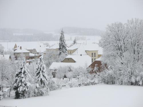 Zimní obrázky obce Cehnice a Dunovice.