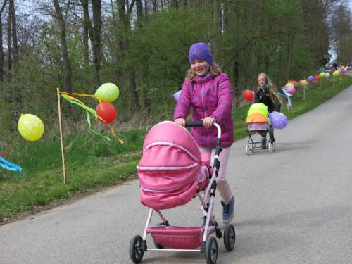 Závody kočárků - STROLLERING